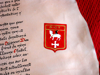 Agrandissement calligraphie sur cuir réalisée pour Fête Médiévale les Templiers à Biot