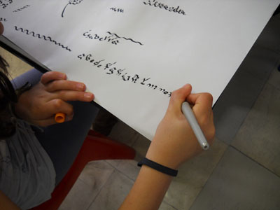 Ecole dans les Alpes Maritimes 06 - Initiation et découverte de la belle écriture dite "calligraphie"