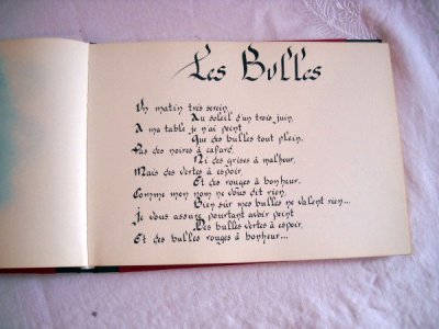 Calligraphie poème Les Bulles, extrait livre artiste Sophie Fuchs, exemplaire unique